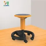 كرسي دائري بعجل