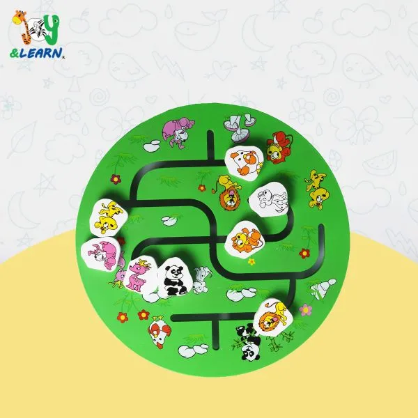 متاهه حيوانات دائرية